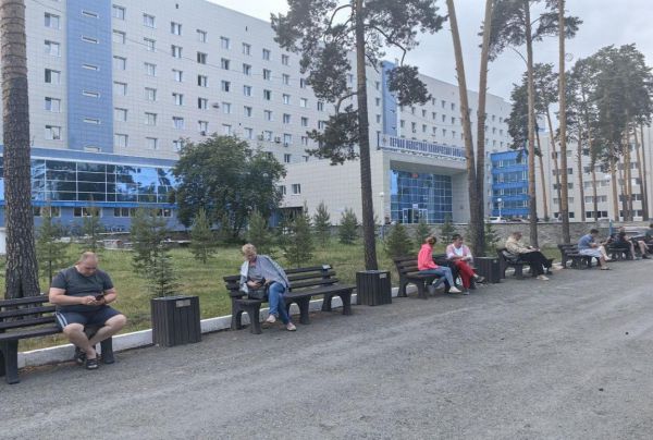 Екатеринбуржцы смогут поучаствовать в создании экологичных уличных скамеек
