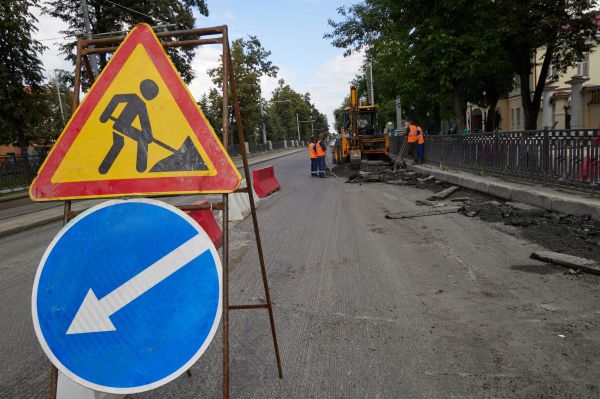 Ремонт проспекта Ленина в Екатеринбурге завершат в середине августа