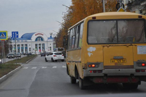 С ноября в трех городах Свердловской области подорожают билеты на автобус