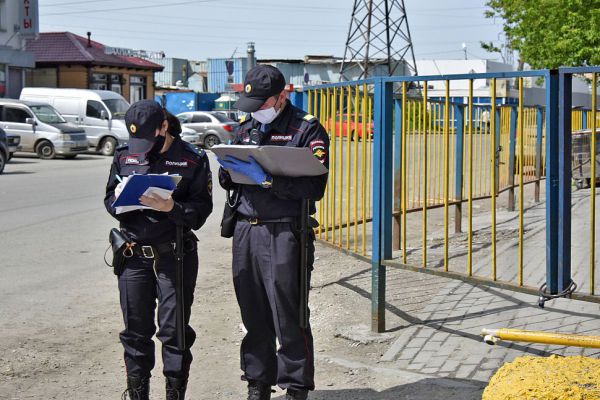 Екатеринбургские полицейские закупили почти 4 млн масок за 36,5 млн рублей