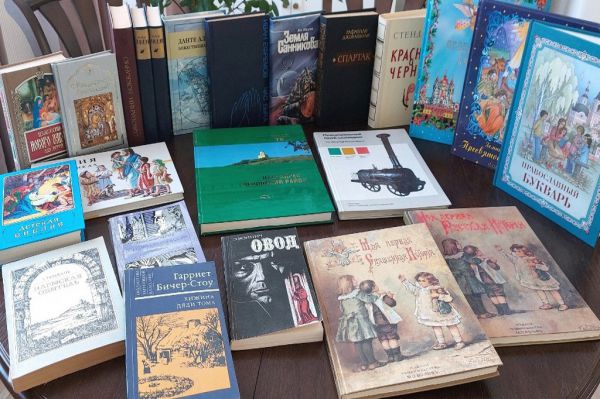 Библиотеки Нижнего Тагила получили в дар от горожан около 1000 книг