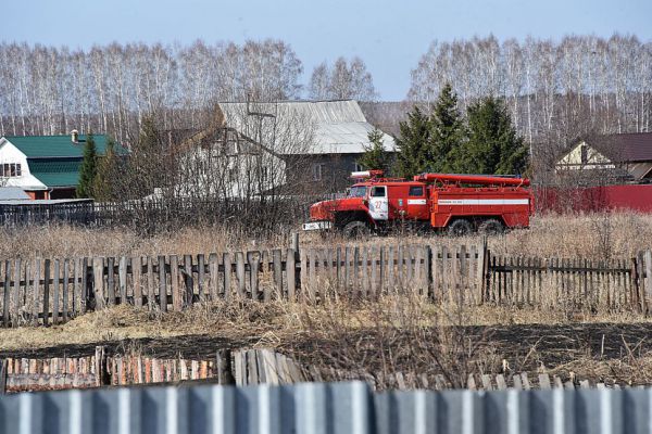 16-летний свердловчанин вытащил соседких детей из горящего дома