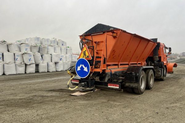 Снегоуборочная техника готова встретить зиму на Среднем Урале