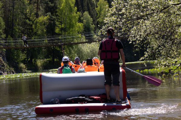 Аналитики выяснили, как жители уральской столицы экономят на поездках по России