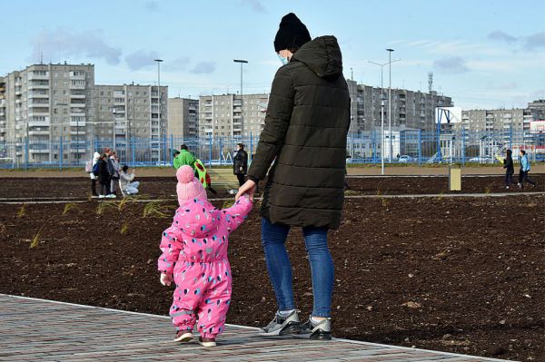 В России введут универсальное пособие для семей с детьми и беременных