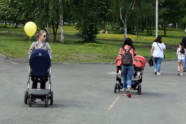 К 2025 году в Свердловской области ожидается рост рождаемости. Рассказываем, почему