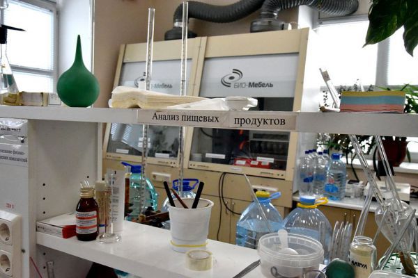 Из-за отравления детей в аквапарке Екатеринбурга закрыли  кафетерий и кафе-мороженое