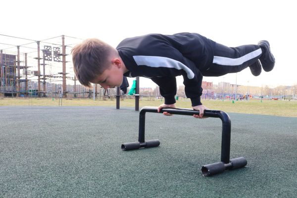 Воркаут — это круто! Достижения двух юных спортсменов из Нижнего Тагила включены в Книгу рекордов России