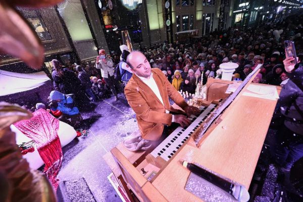 В Екатеринбурге прошел органный концерт под открытым небом