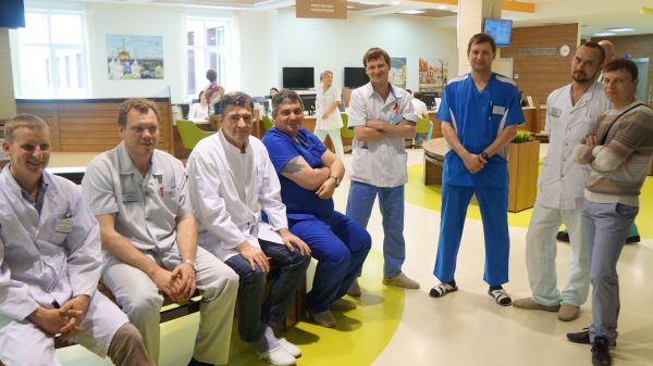 Два года назад в клинике Владислава Тетюхина проведена первая операция