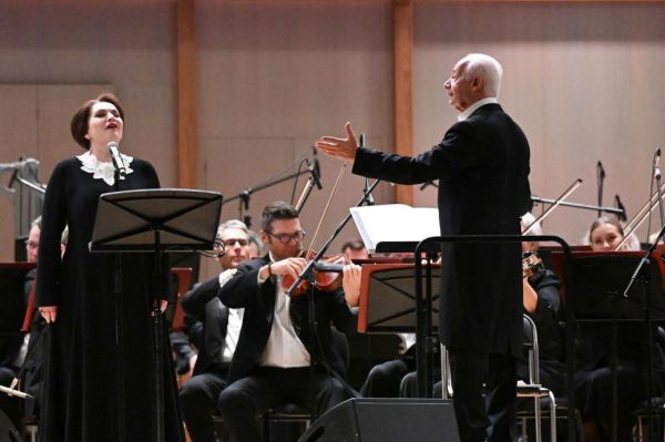 Владимир Спиваков и Хибла Герзмава представили в Екатеринбурге программу «Я люблю тебя, жизнь!»