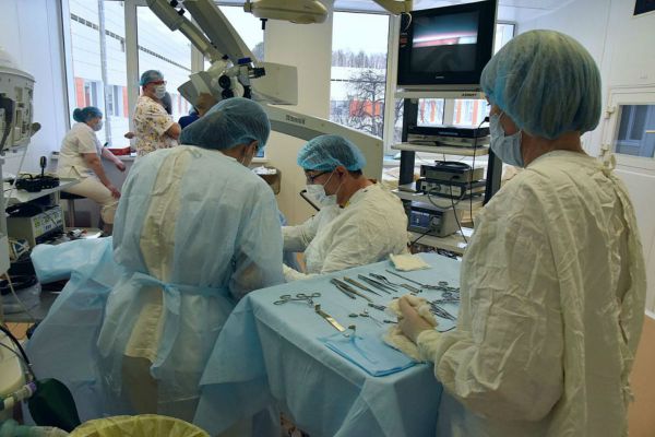Свердловские нейрохирурги спасли ребенка с тяжелейшим переломом черепа