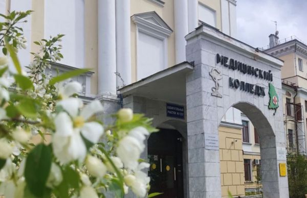 Более тысячи иногородних студентов примет Свердловский областной медицинский колледж в этом году