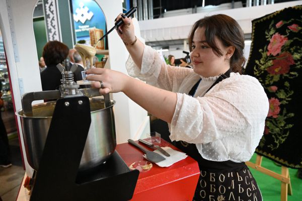 Сотни сельхозпроизводителей показали свою продукцию в Екатеринбурге