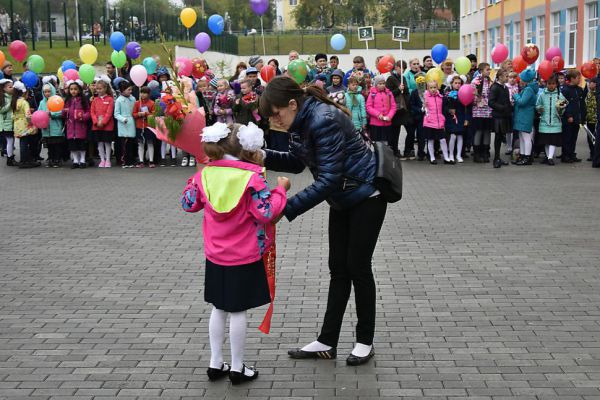 В свердловском минобре рассказали, как записать ребенка в первый класс