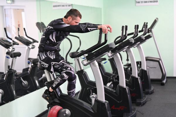 Уральские таможенники знают, какие подарки получат мужчины 23 февраля