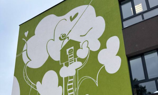 «Сказка в лесном массиве»: в Косулино построили новый детский сад на 300 мест