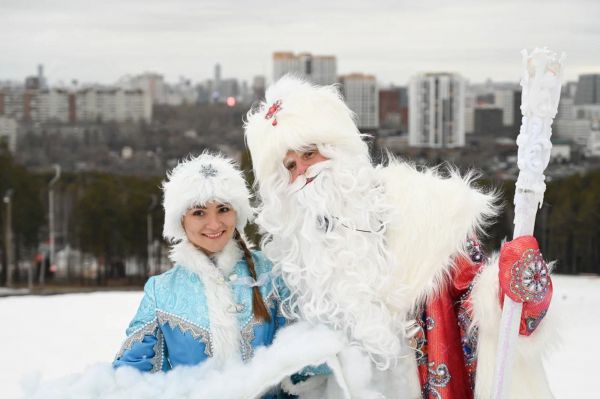 Дорогой Дедушка Мороз: уральцам рассказали, во сколько обойдется визит зимнего волшебника