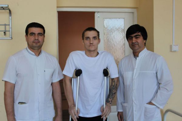 На Среднем Урале врачи спасли парня, выпавшего с восьмого этажа