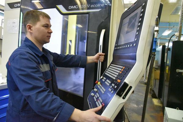 В Екатеринбурге средняя зарплата составила 39500 рублей