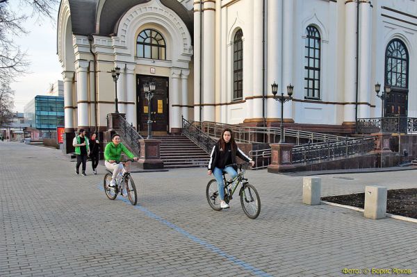 В Екатеринбурге воздух сегодня прогреется до плюс 14 градусов