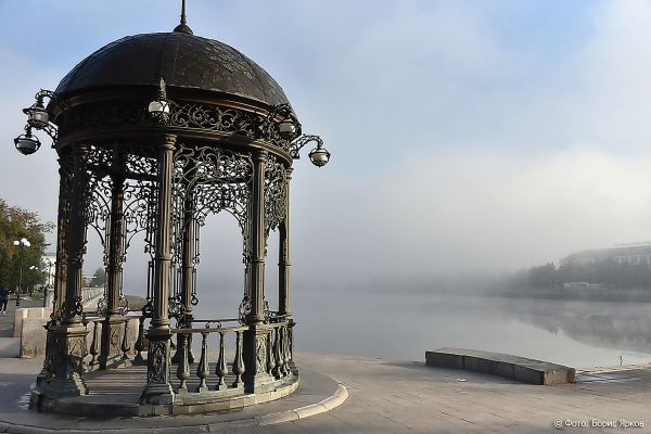 «Мы в Сайлент Хилле»: Екатеринбург окутал густой туман