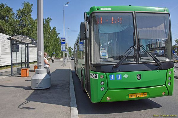 В Екатеринбурге по улице Ольховской запустят дополнительные автобусы