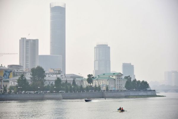 В воздухе пяти свердловских городов зафиксировали превышение вредных веществ