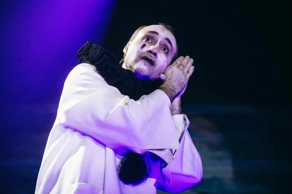 Свердловская  музкомедия открыла новый сезон премьерой спектакля «Вертинский»