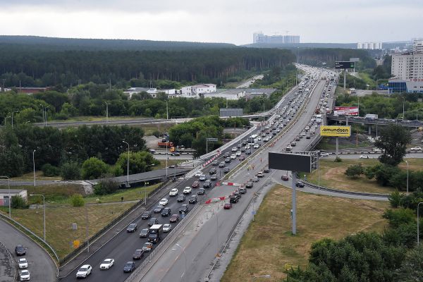 Свердловская область оказалась аутсайдером в дорожном рейтинге