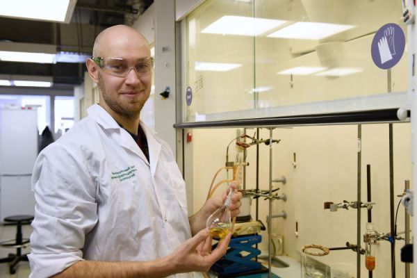 Знай наших! Молодые уральские ученые удостоены премии губернатора