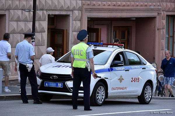 Приставы изъяли водительские права, полученные по фальшивой справке от нарколога