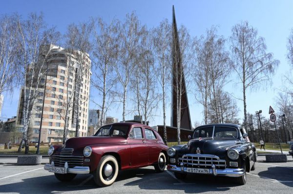 Стало известно, сколько жителей Екатеринбурга владеют двумя автомобилями