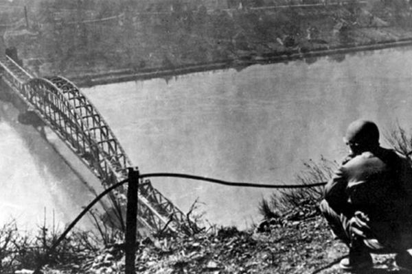 До Победы оставалось… 13 марта 1945 года «Уральский» писал о спецоперации по захвату  Ремагенского моста