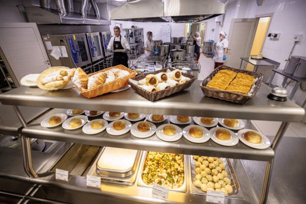 В мэрии Екатеринбурга сообщили о повышении стоимости школьного питания в 2026 году