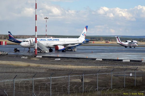 Пассажир «Уральских авиалиний» из мести «заминировал» самолет