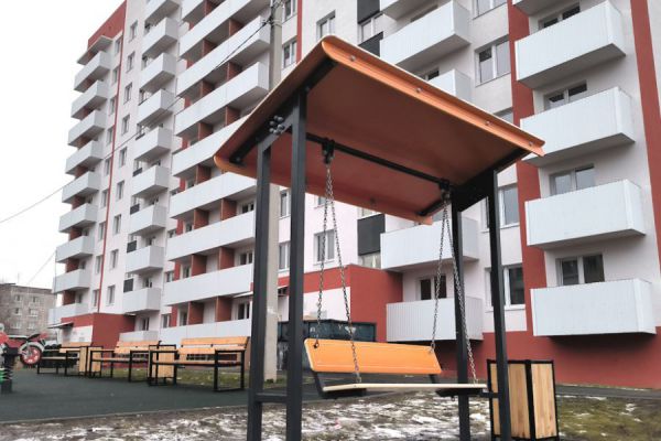 В Нижнем Тагиле 140 детей-сирот получили ключи от квартир в новостройке