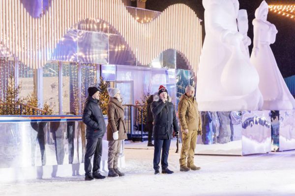 С вершины с ветерком: гигантская зимняя горка появилась в Екатеринбурге