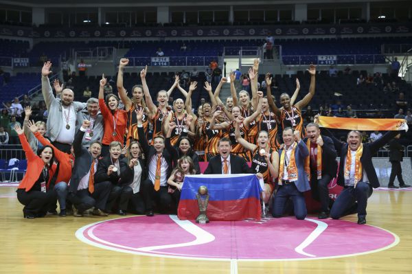 Александр Якоб поздравил клуб «УГМК» с победой