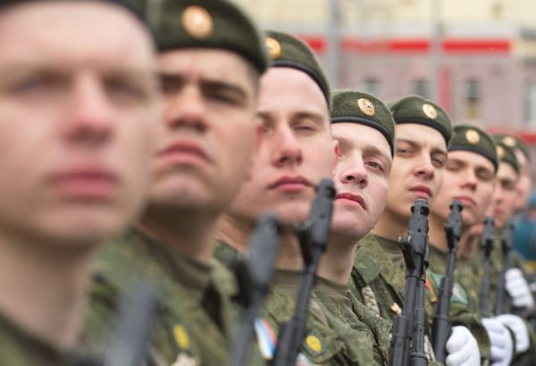 Почти 4 тысячи свердловчан отправились на военную службу