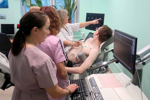 Свердловские больницы получили оборудование для ранней диагностики патологии сердца