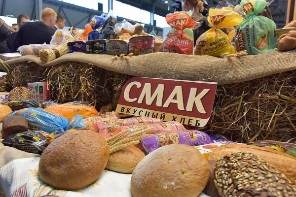 ГОСТ на хлеб, индексация соцпенсий, товары в рассрочку: новое в законах с апреля 2026 года