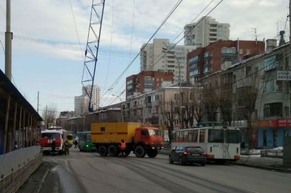 В Екатеринбурге упала стрела башенного крана