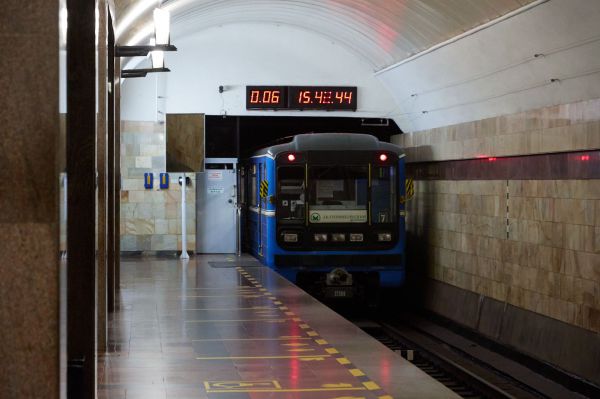 В Екатеринбурге часы работы метро продлят в новогоднюю ночь