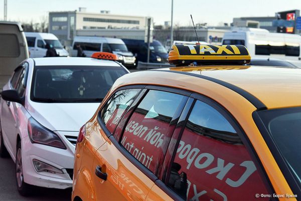 Жалуйтесь: в Екатеринбурге заработала горячая линия для пассажиров такси
