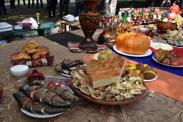 Надоело стоять у плиты: Екатеринбург вошел в топ-3 городов РФ по продажам готовой еды