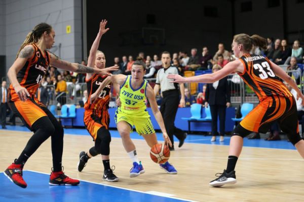 Баскетболистки УГМК потерпели первое поражение в Евролиге