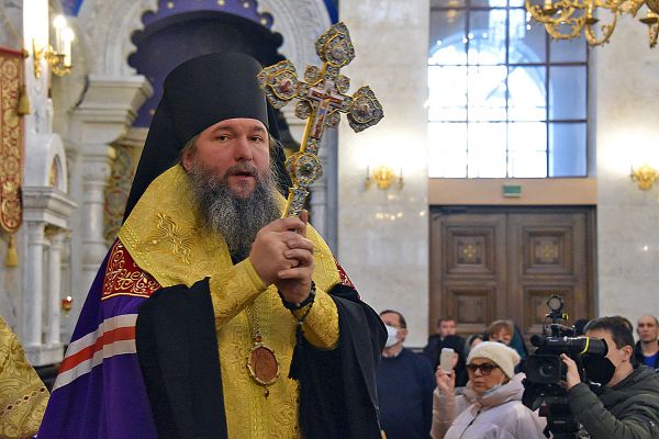 Фоторепортаж: в Екатеринбурге встретили нового главу Екатеринбургской митрополии – владыку Евгения