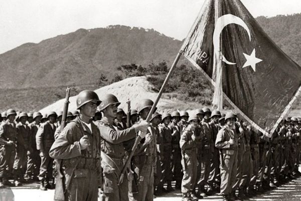 До Победы оставалось… 21 марта 1945 года «Уральский» писал о том, как вела себя в войну Турция и как реагировал на это СССР