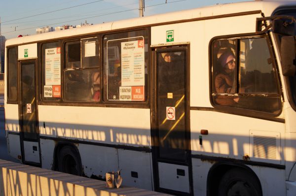 В Екатеринбурге распределили маршруты общественного транспорта между перевозчиками